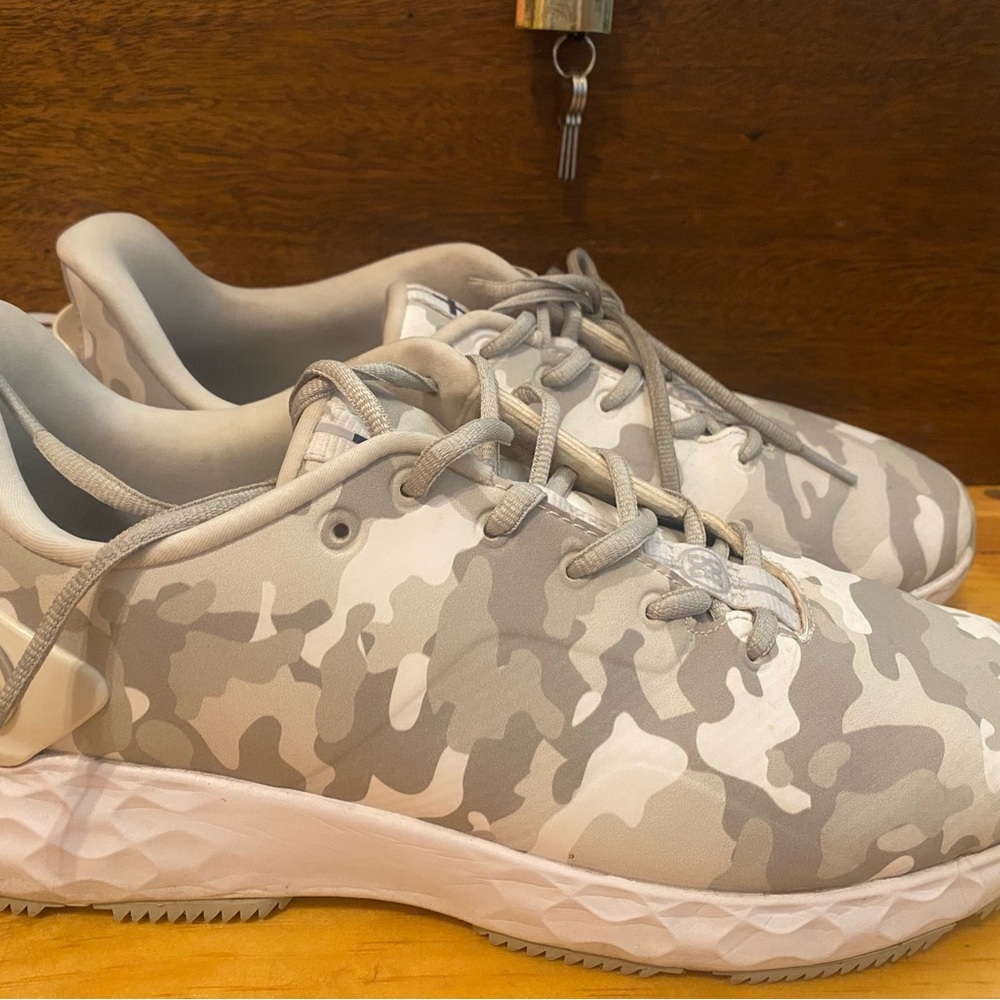 G/FORE Camouflage Athletic Shoes - Gray and White